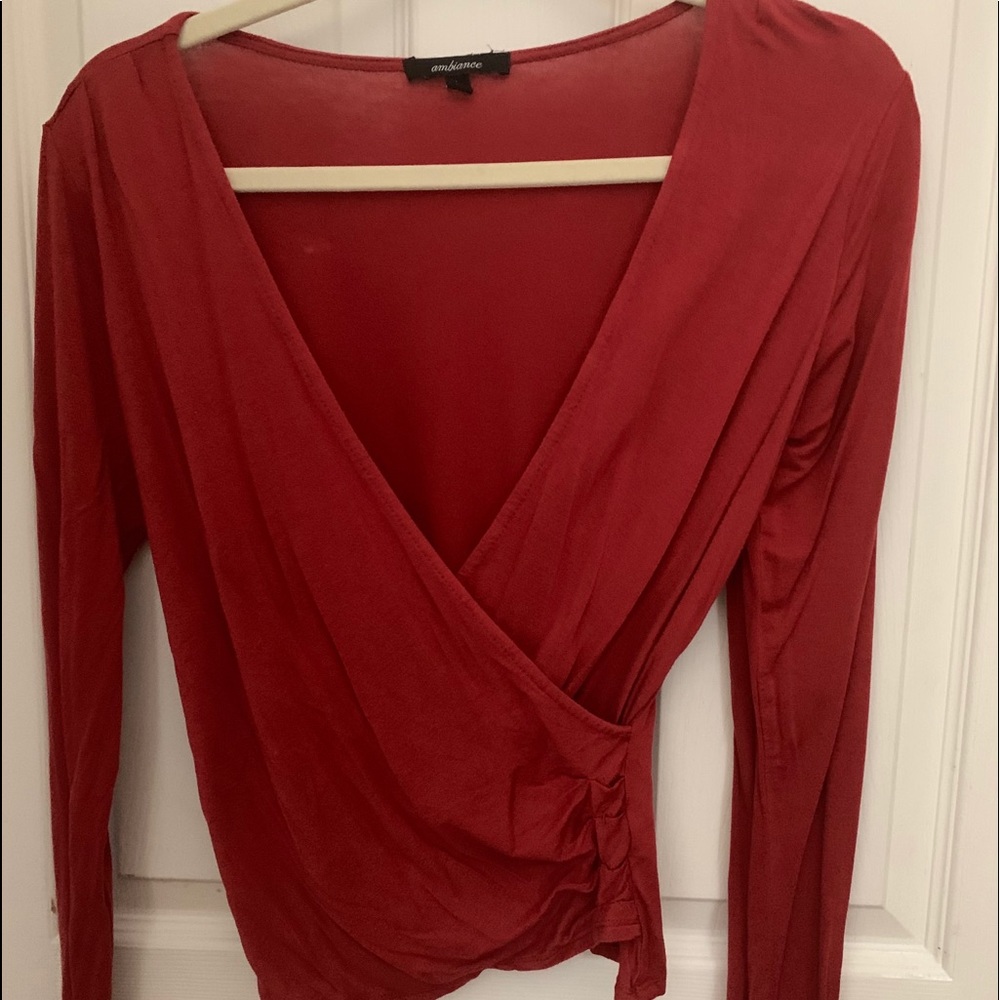 Long sleeve, crimson, super V top